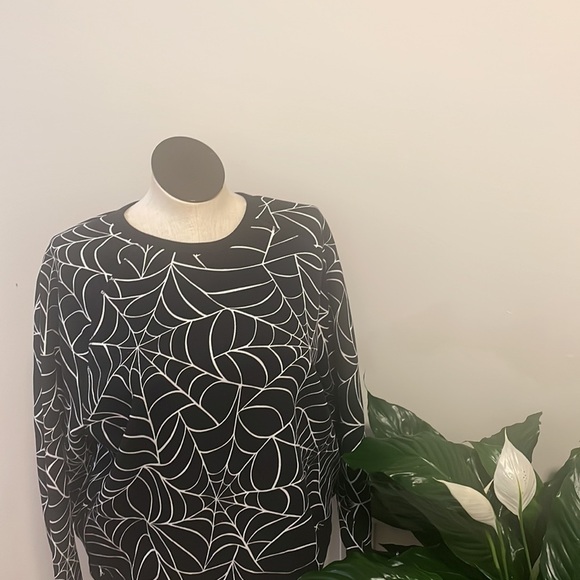 Grayson/Threads sweatshirt Spider Web Superwoman Black White pullover Plus XXL - Picture 6 of 8